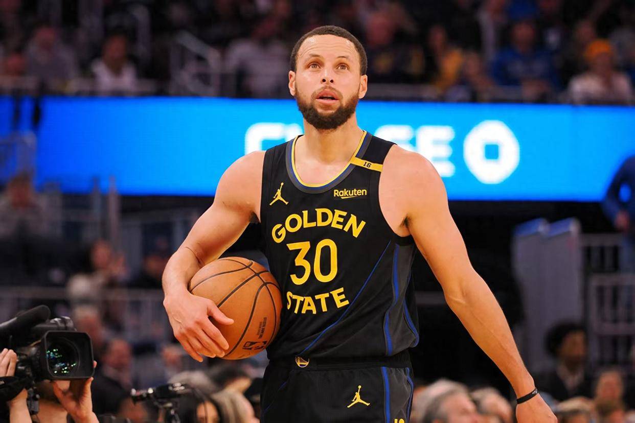 关于库里连续十五场比赛得分超过爆冷，日本队挑战极限！的信息