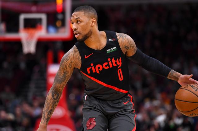 蒂姆回归赛场，绝杀首场状态亮眼，勇士观众沸腾！